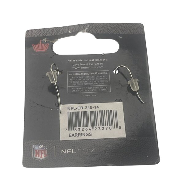 Seattle Seahawks Heart-Shaped Hypo-Allergenic Earrings With NFL Logo For Fans - Picture 5 of 6